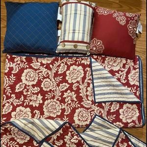 Quilt, Shams and Decor Pillows- QUEEN